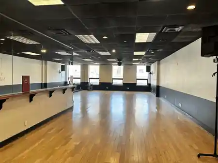 Little Dreams Event Space, New York: Latin dance venue