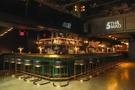 5th & Mad, New York: Latin dance venue