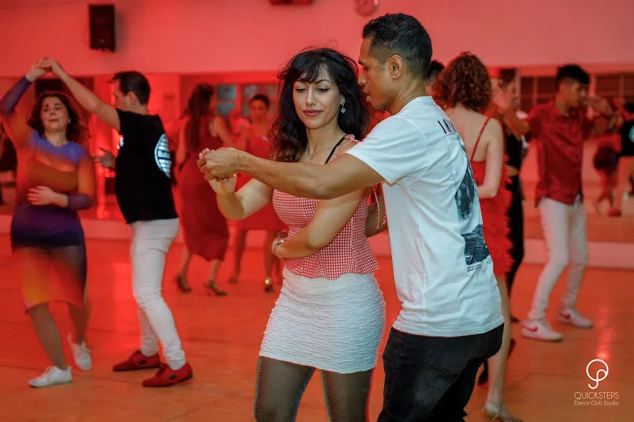 QuickSteps Dance Club Studio, dance venue