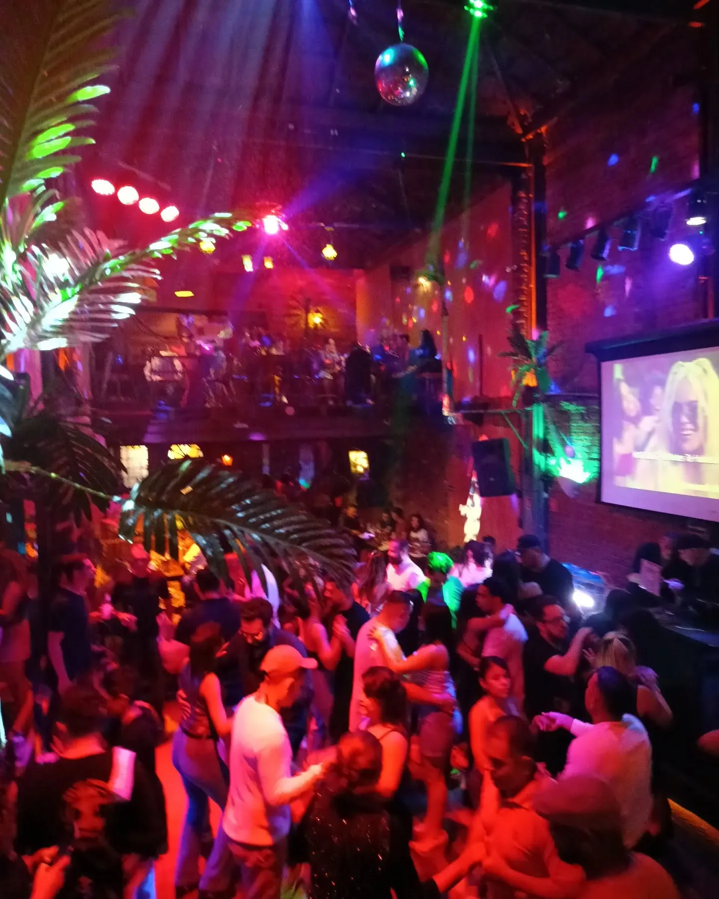 Velho Pietro, dance venue