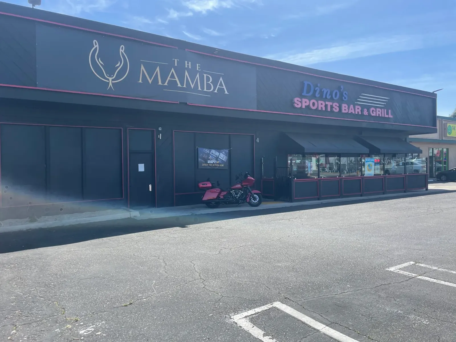The Mamba Sports Bar & Grill, dance venue