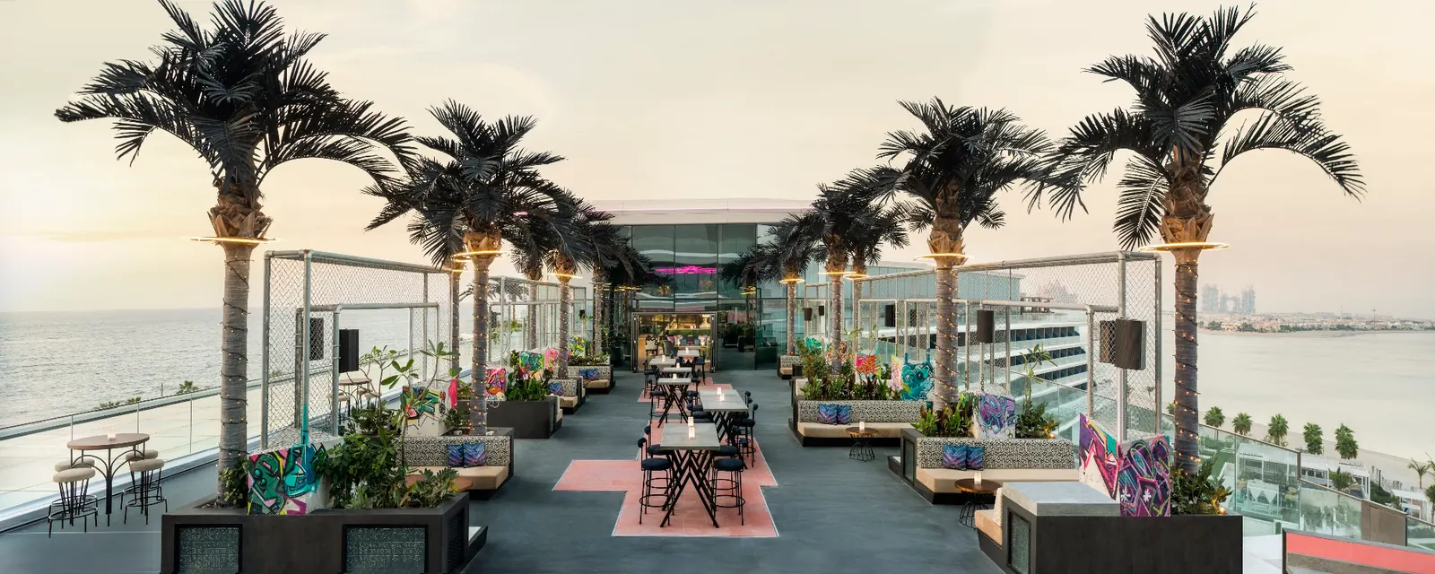 SoBe Rooftop Bar, dance venue