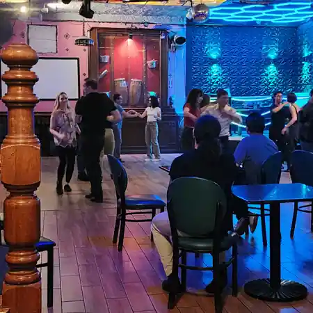 El Valenciano, San Francisco: Latin dance venue
