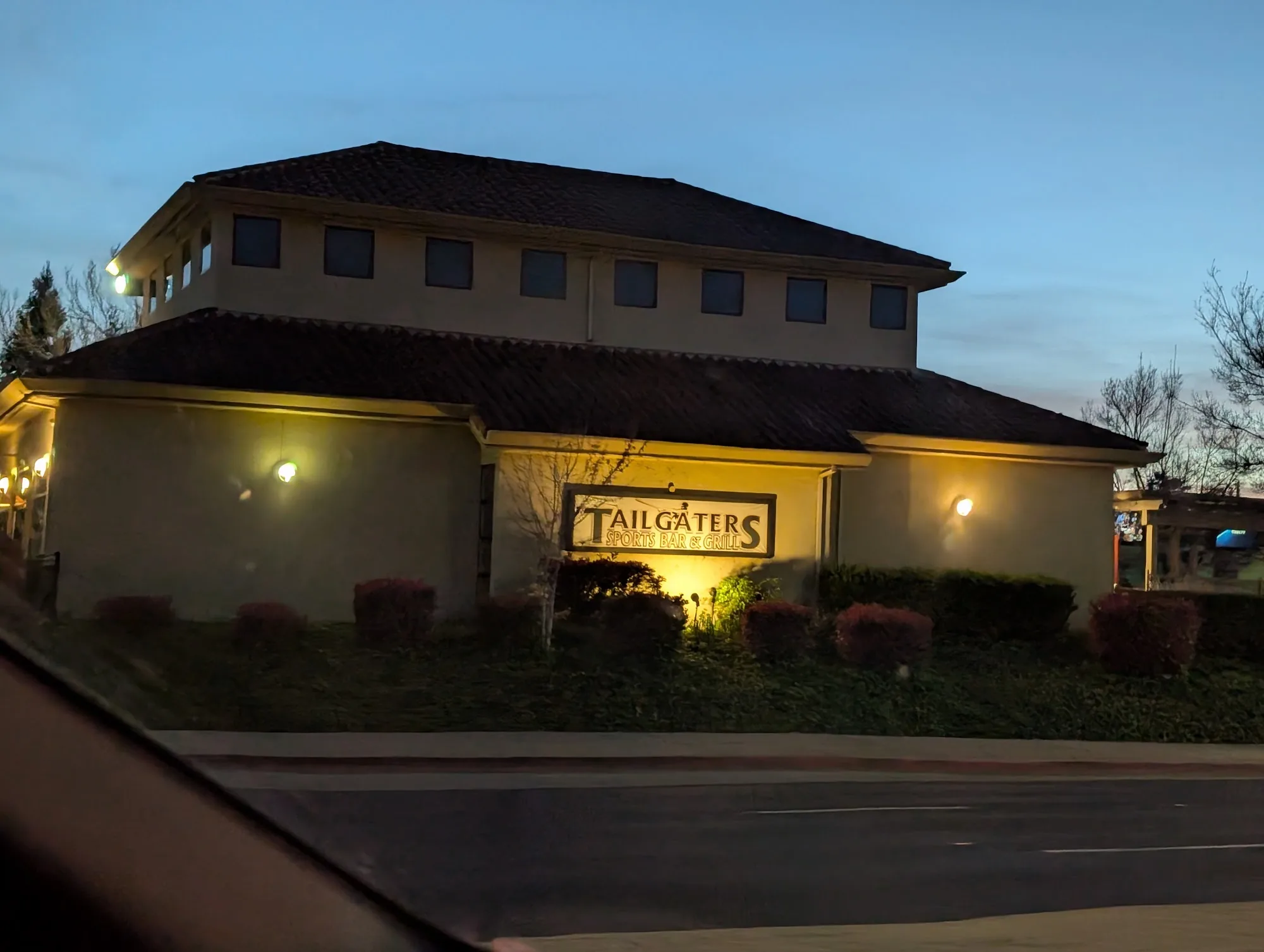 Tailgaters Sports Bar & Grill, dance venue