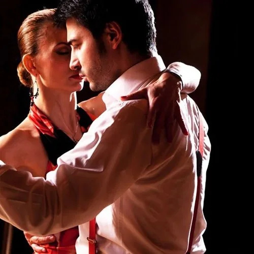 Couple dancing at Gilkisons Dance Studio in Perth