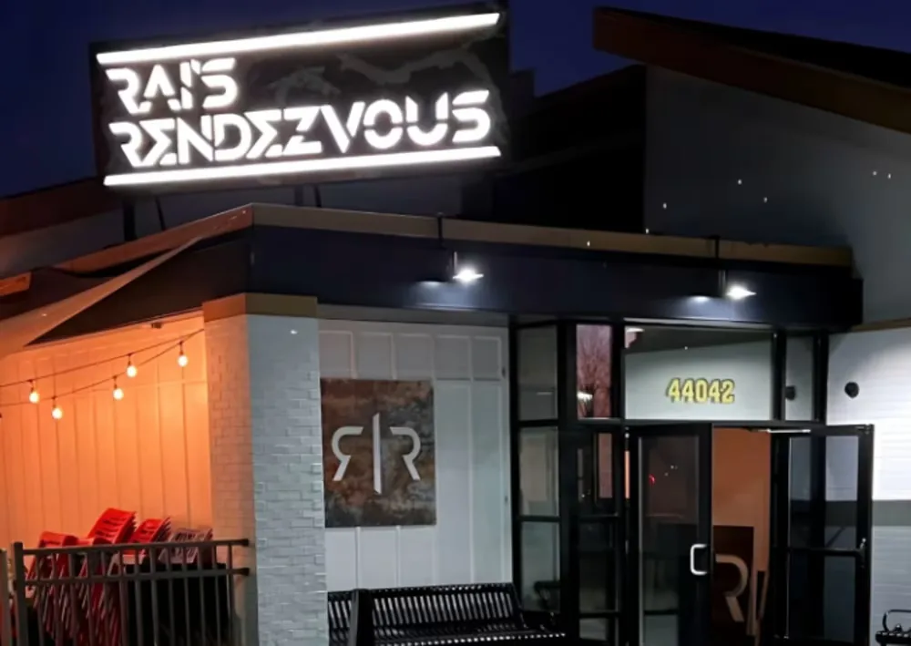 Rai's Rendezvous Kitchen + Bar, dance venue