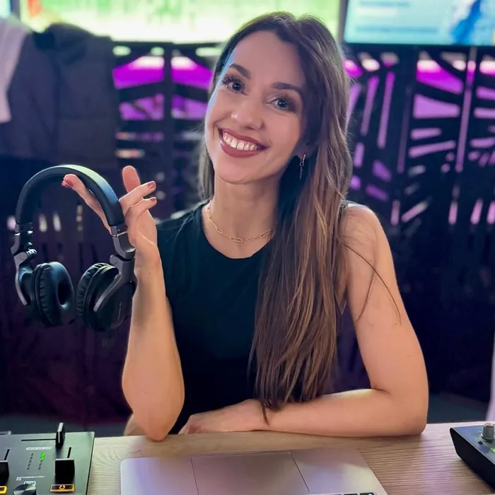DJ Czequita, Salsa dance instructor from Prague