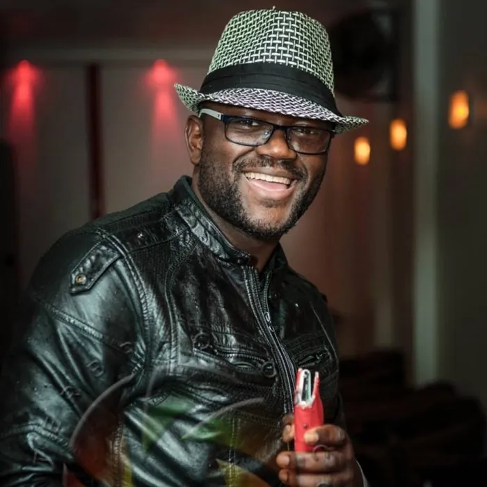 El Ceprino,  dance instructor