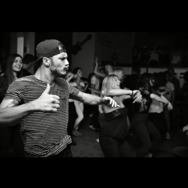 Emigen Cenaj Fusion, Bachata dance instructor