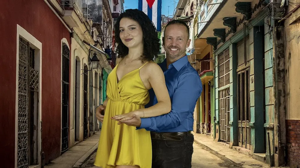 Bailando Salsa studio