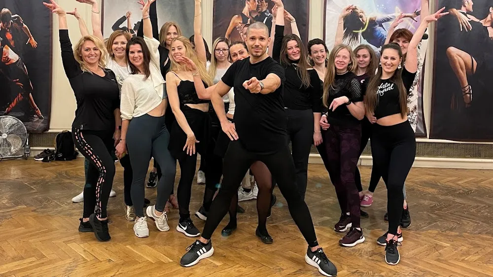 Bachata Sensual Hungary studio
